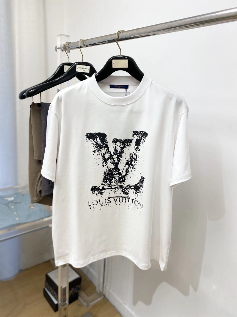 Louis Vuitton T-Shirts Stretchable 134558