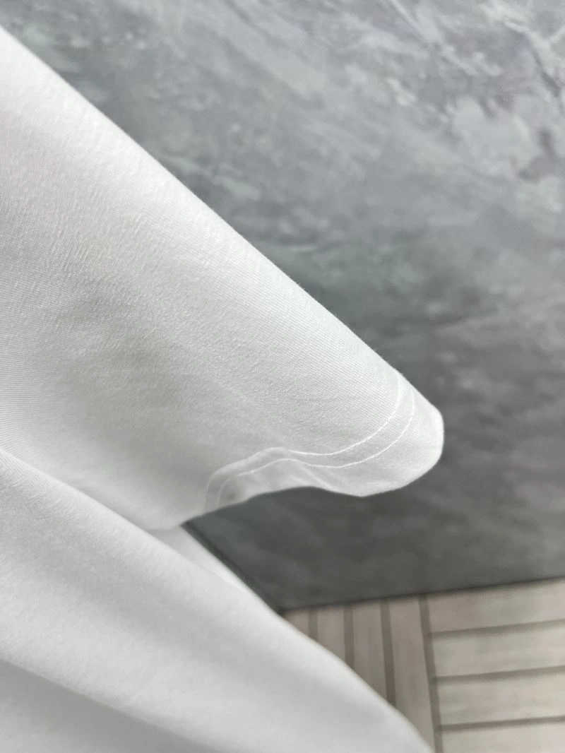 Louis Vuitton T-Shirts Flexible 134582