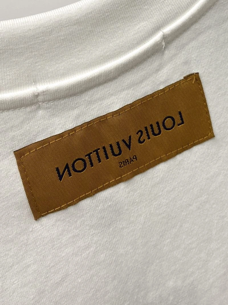 Louis Vuitton T-Shirts Lightweight 134570