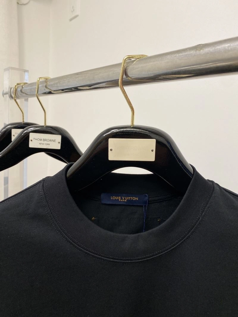 Louis Vuitton T-Shirts Supportive 134565