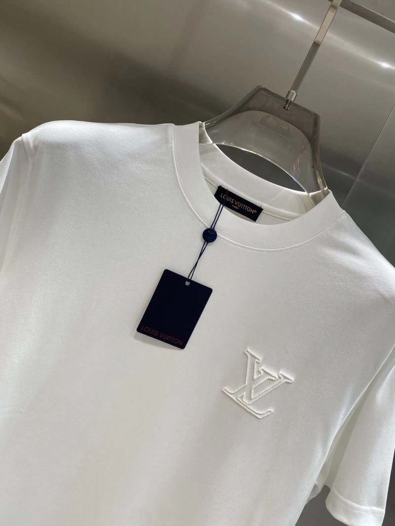 Louis Vuitton T-Shirts Classic 134574