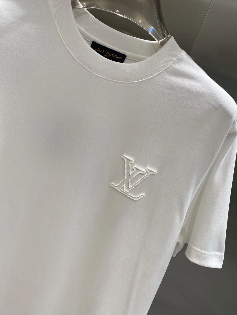 Louis Vuitton T-Shirts Classic 134574