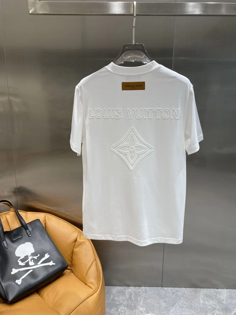 Louis Vuitton T-Shirts Classic 134574