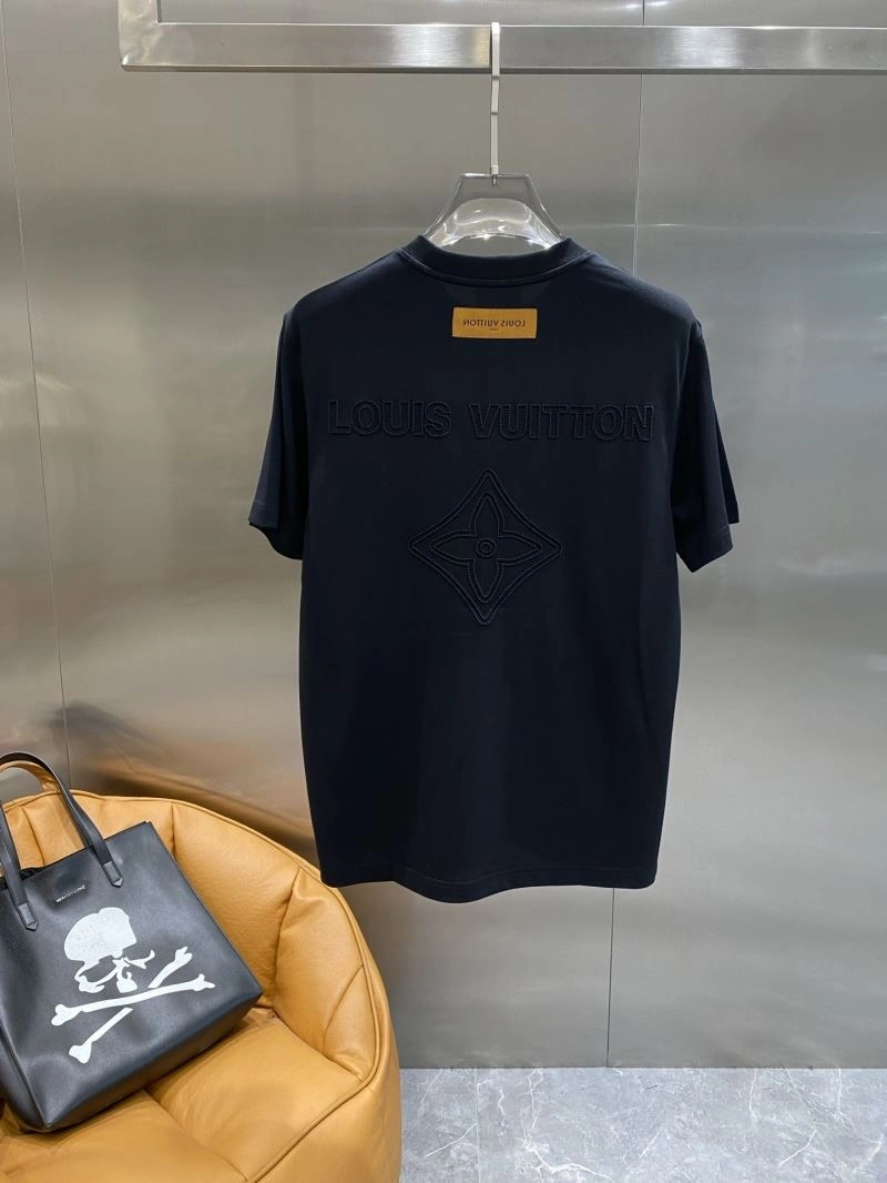 Louis Vuitton T-Shirts Soft 134556