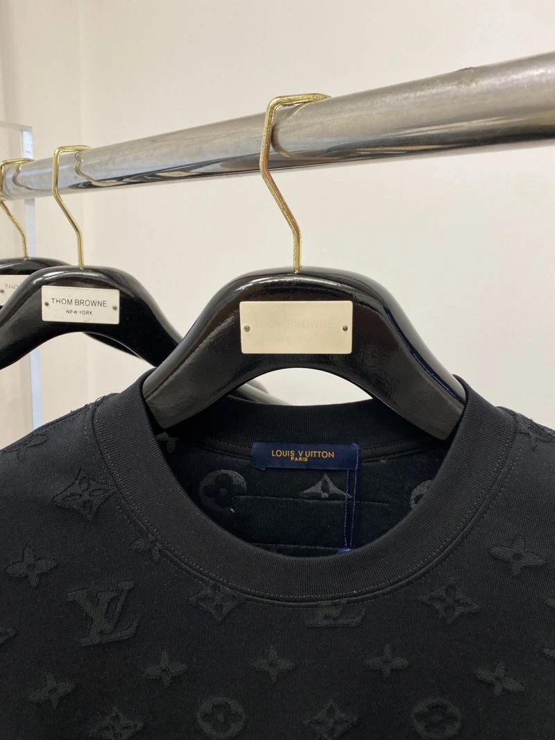 Louis Vuitton T-Shirts Sporty 134560