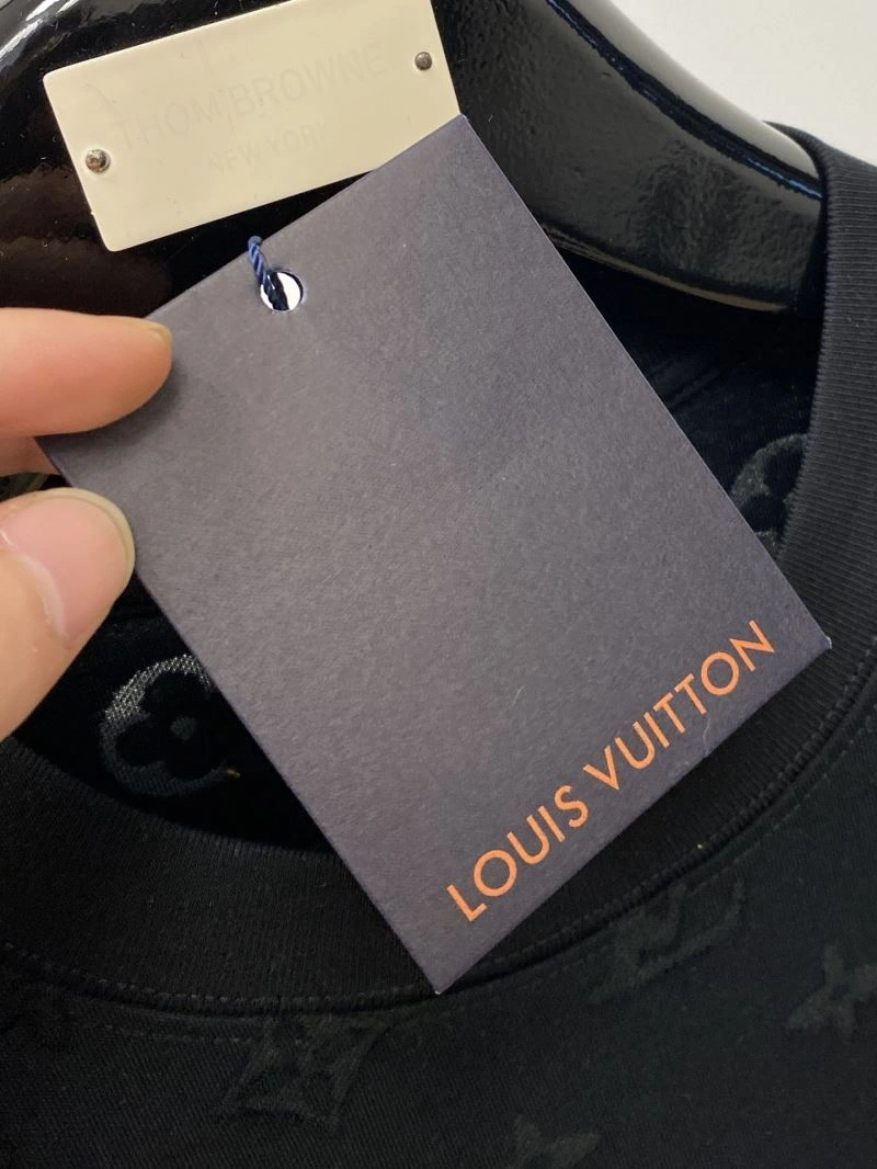 Louis Vuitton T-Shirts Sporty 134560
