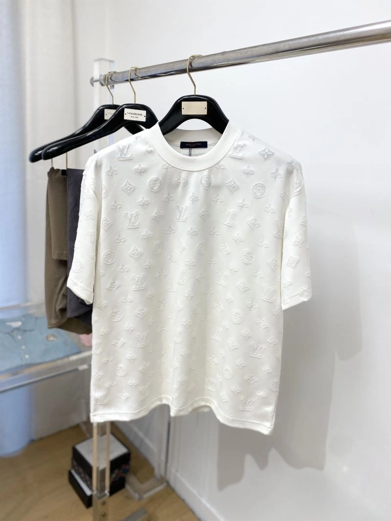 Affordable Louis Vuitton T-Shirts 134575