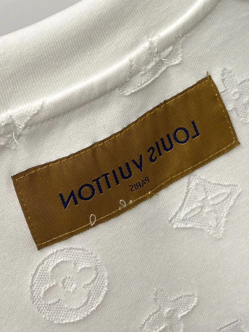 Affordable Louis Vuitton T-Shirts 134575