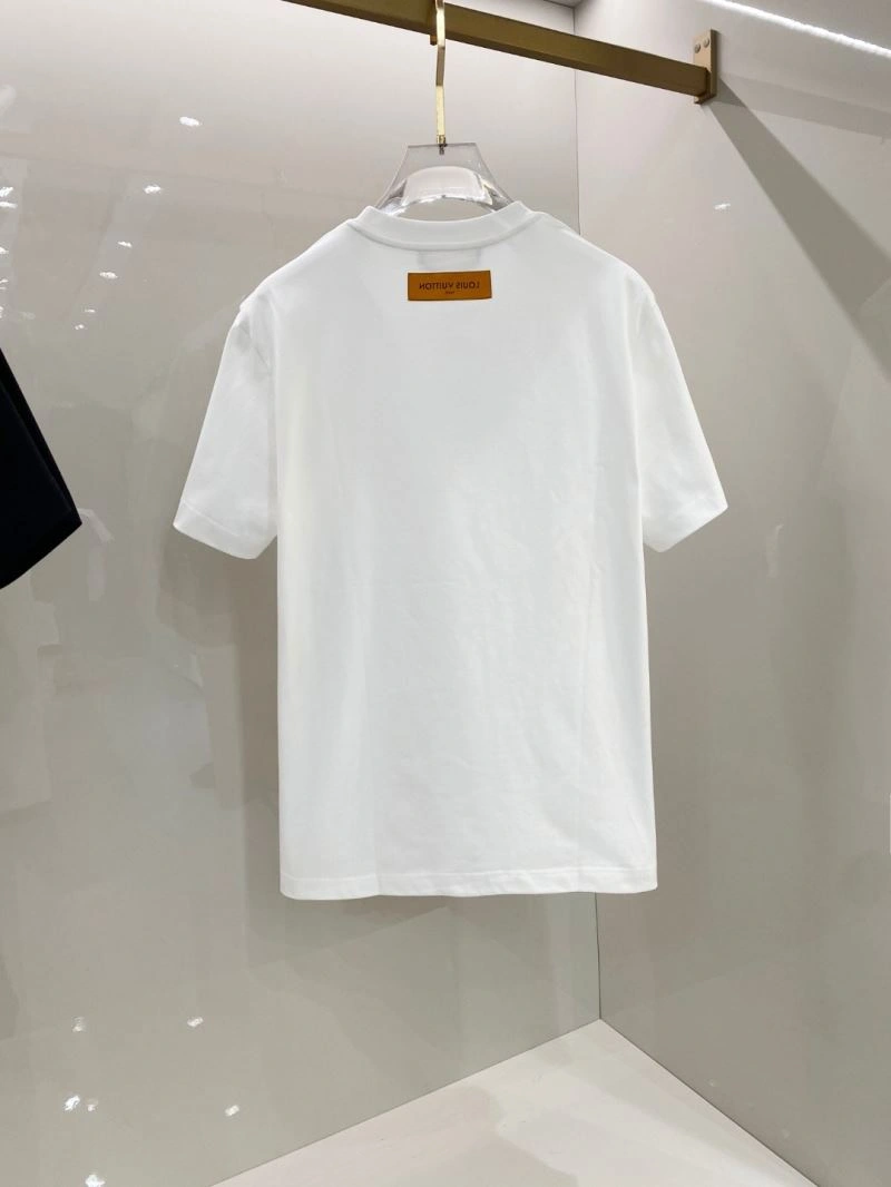 Sporty Louis Vuitton T-Shirts 134555