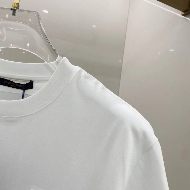 Sporty Louis Vuitton T-Shirts 134555