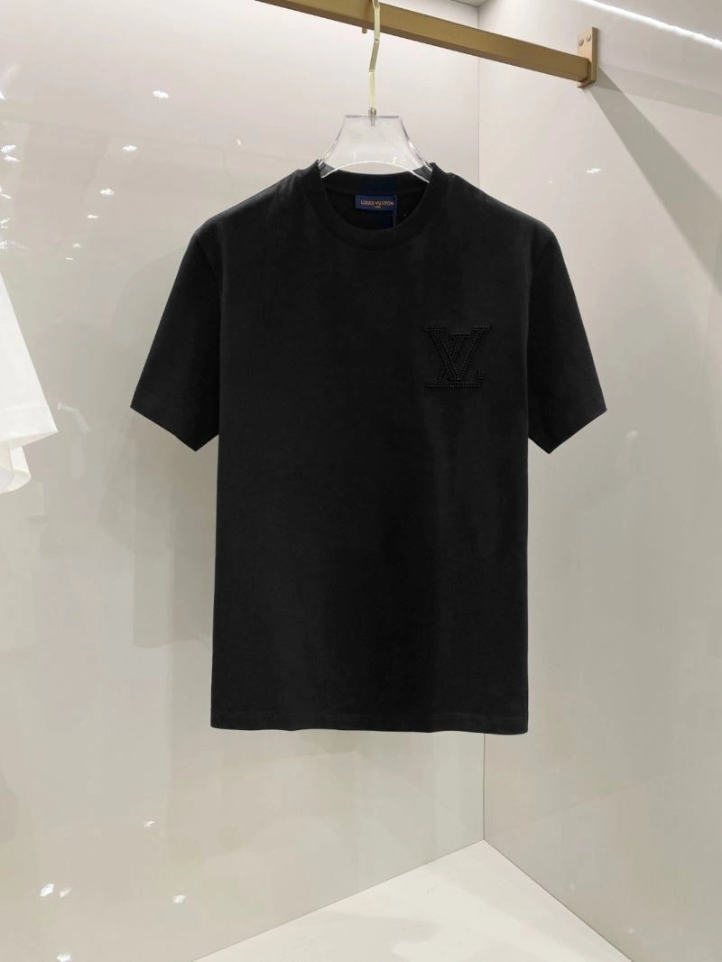 Sustainable Louis Vuitton T-Shirts 134581