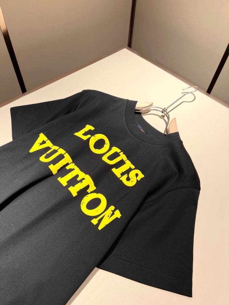 Louis Vuitton T-Shirts Fashionable 134553