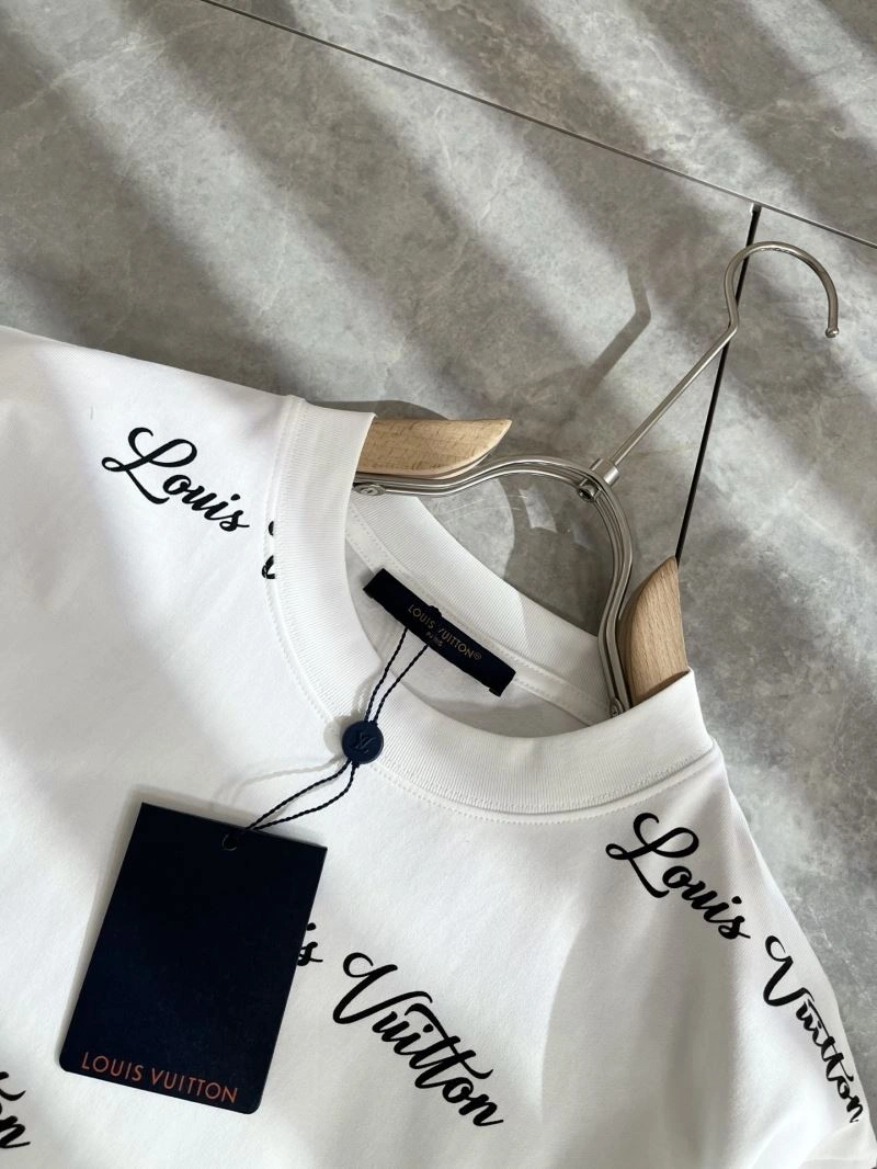 WellDesigned Louis Vuitton T-Shirts 134546