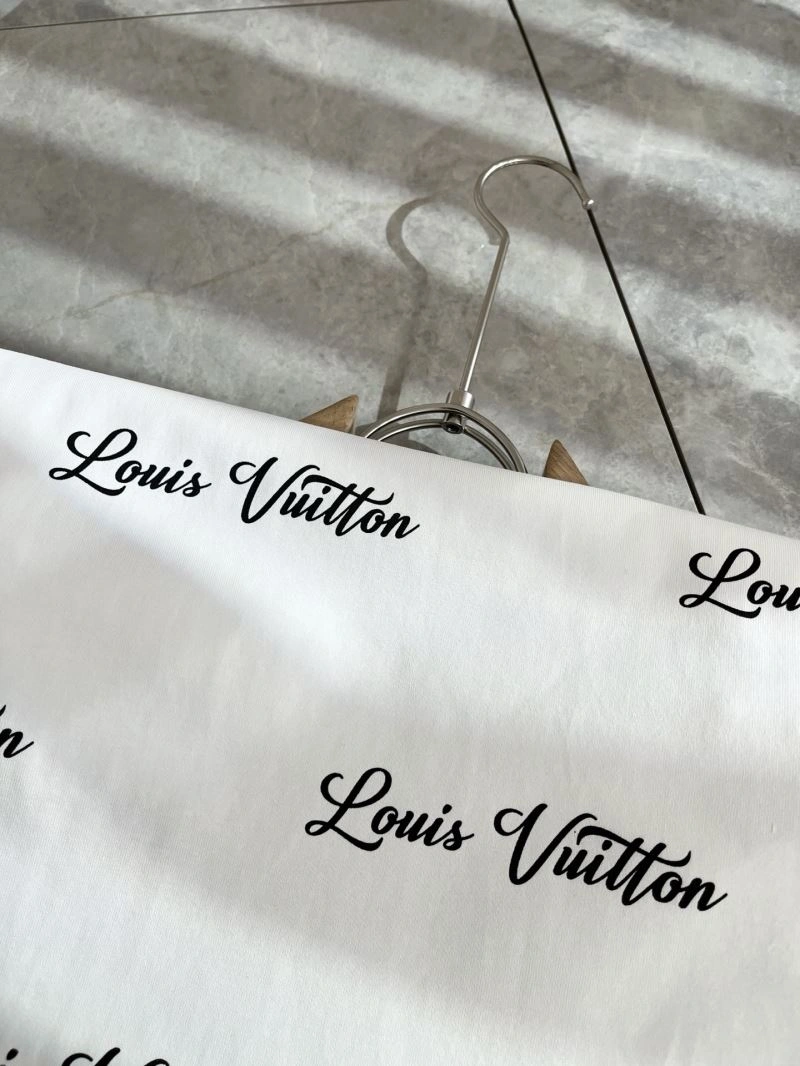 WellDesigned Louis Vuitton T-Shirts 134546