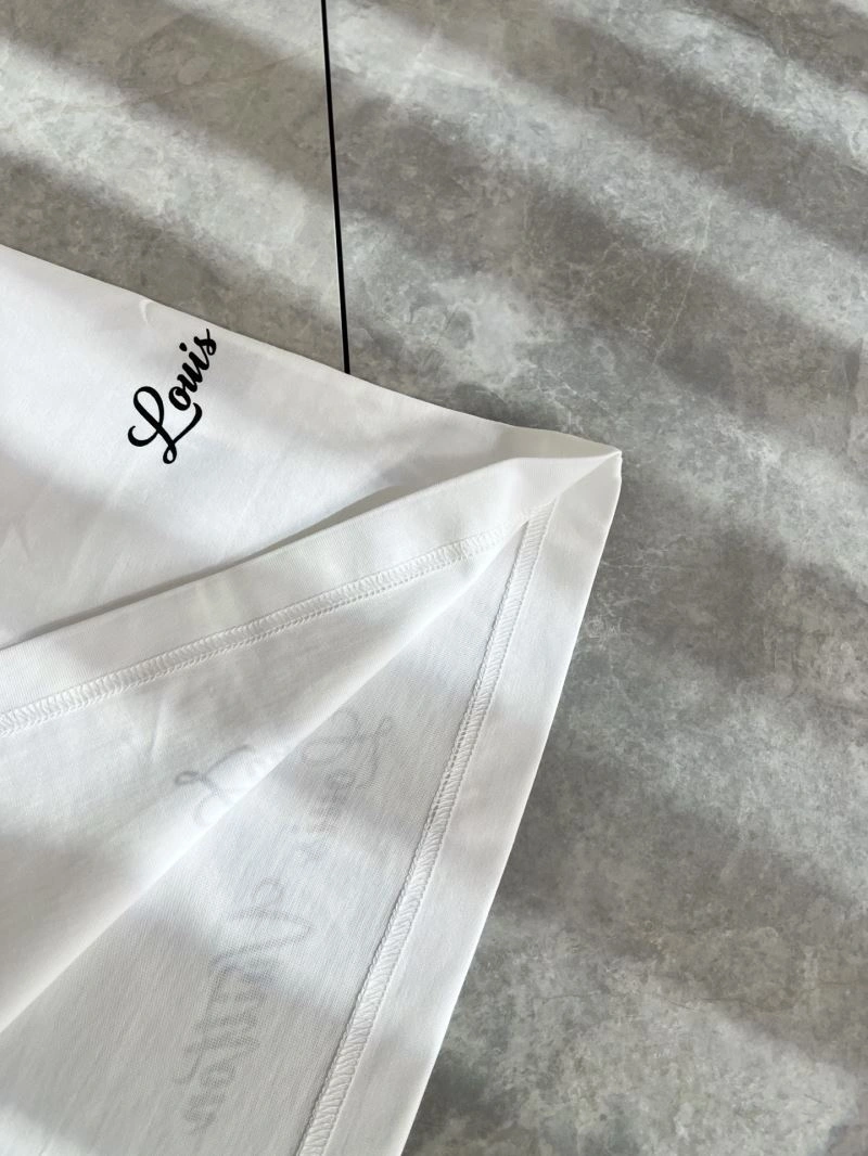 WellDesigned Louis Vuitton T-Shirts 134546