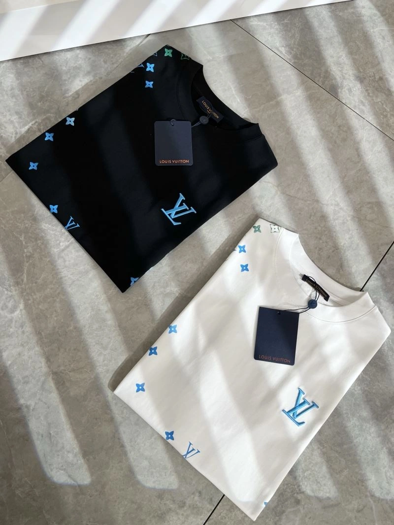 Fashionable Louis Vuitton T-Shirts 134544