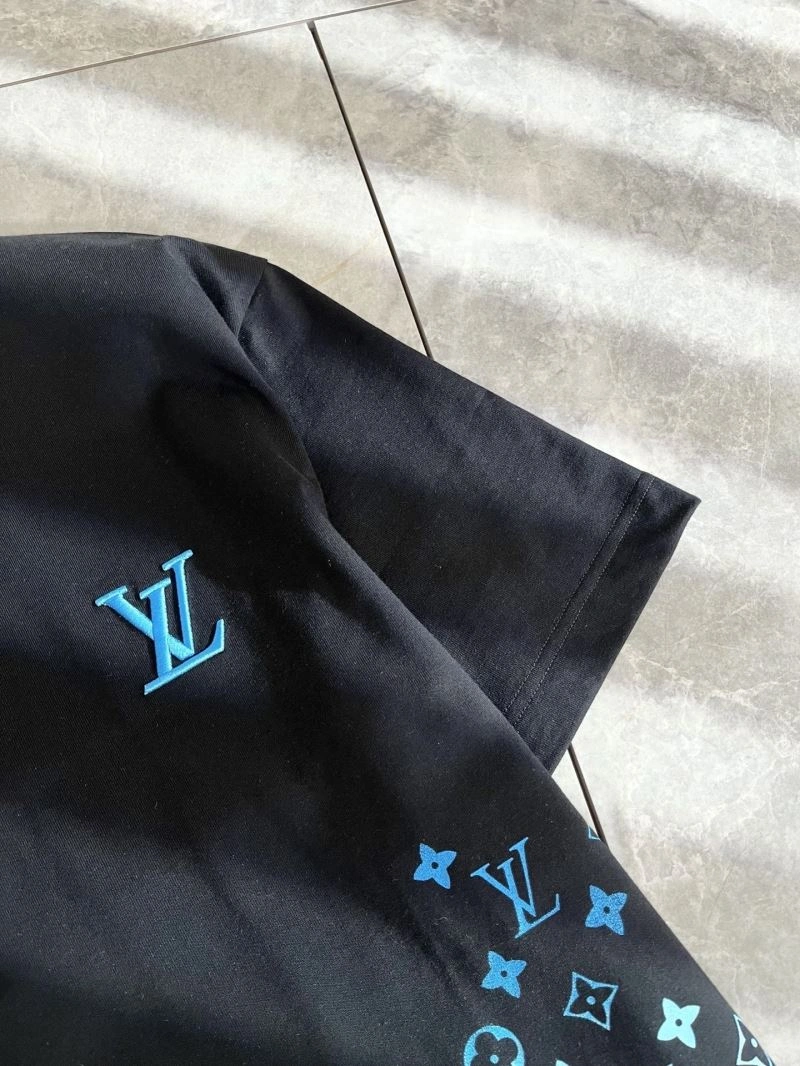 Fashionable Louis Vuitton T-Shirts 134544