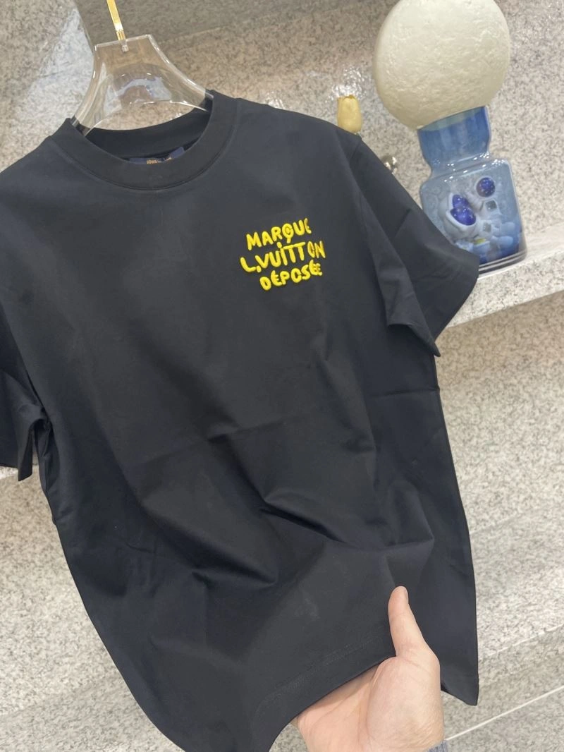 Affordable Louis Vuitton T-Shirts 134531