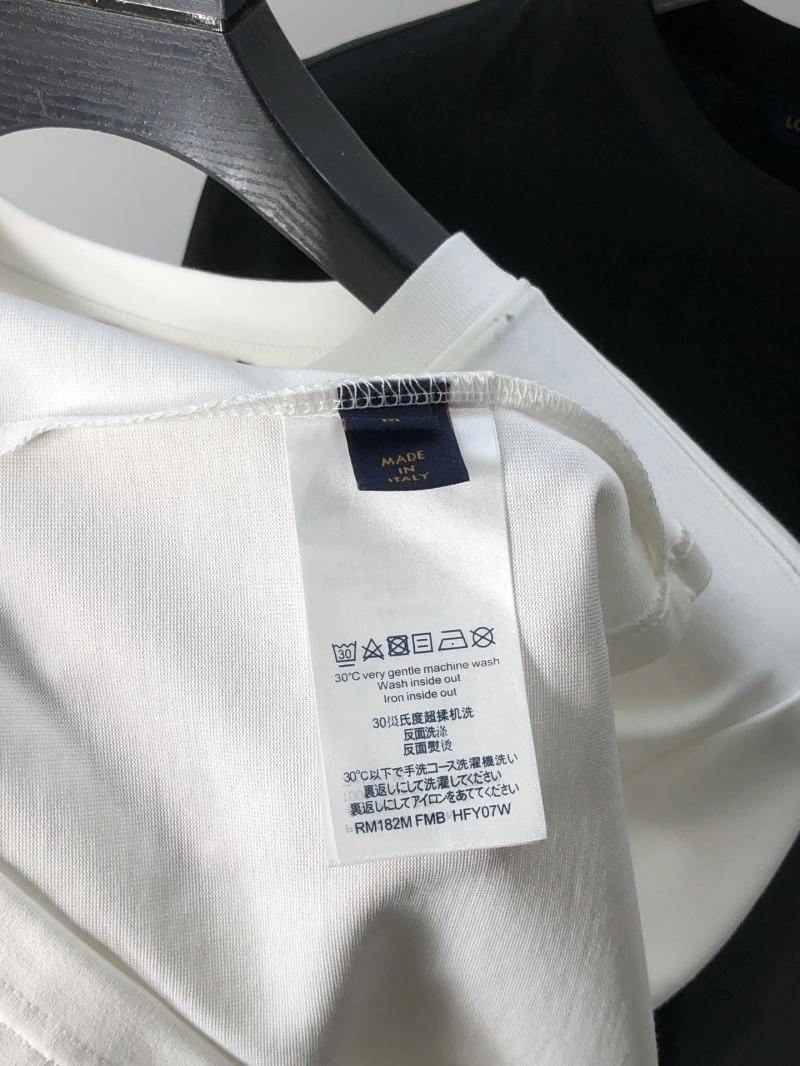 OdorResistant Louis Vuitton T-Shirts 134536