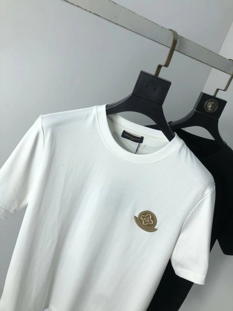 Louis Vuitton T-Shirts ZipUp 134524