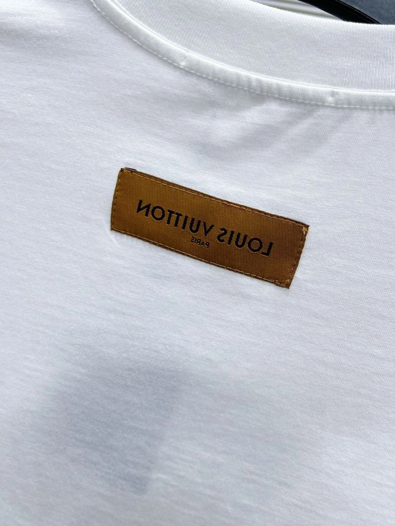 Classic Louis Vuitton T-Shirts 134514