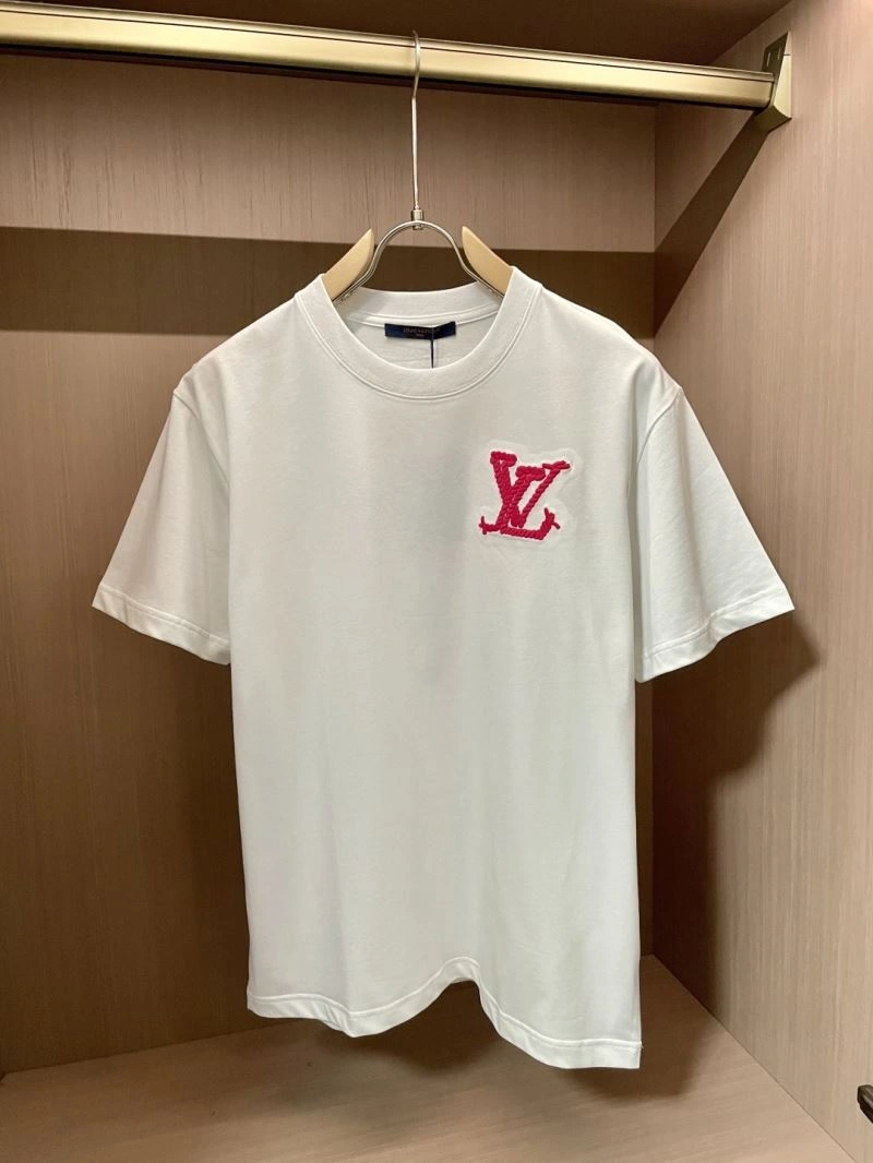 Louis Vuitton T-Shirts Modern 134538
