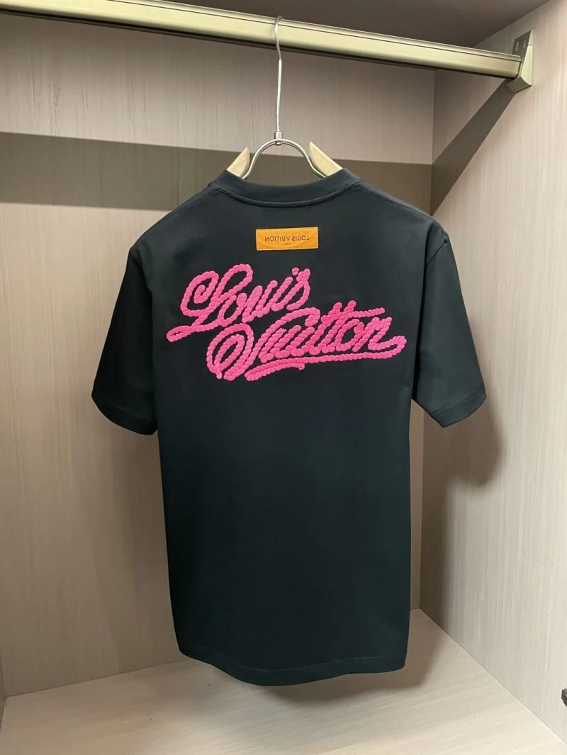 Louis Vuitton T-Shirts Modern 134538