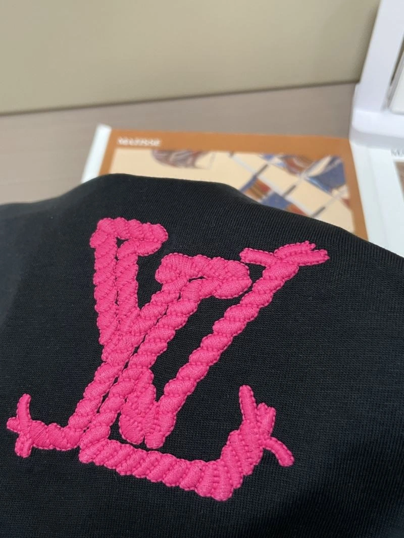 Louis Vuitton T-Shirts Modern 134538