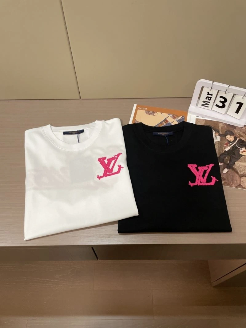 Louis Vuitton T-Shirts Modern 134538