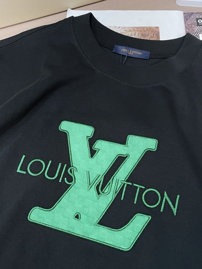 SoftTouch Louis Vuitton T-Shirts 134528