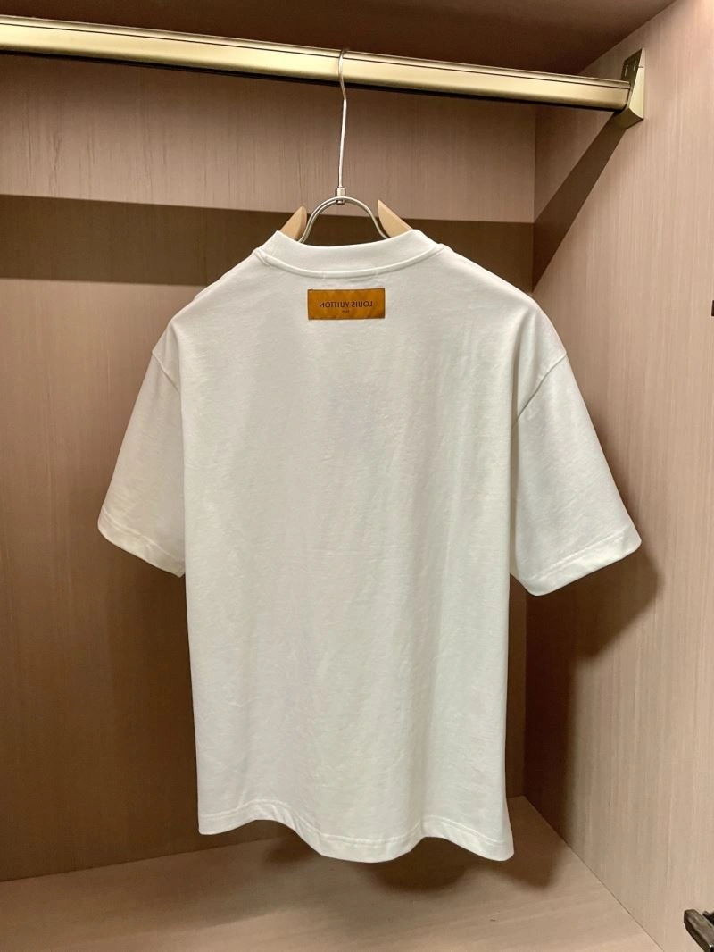 SoftTouch Louis Vuitton T-Shirts 134528