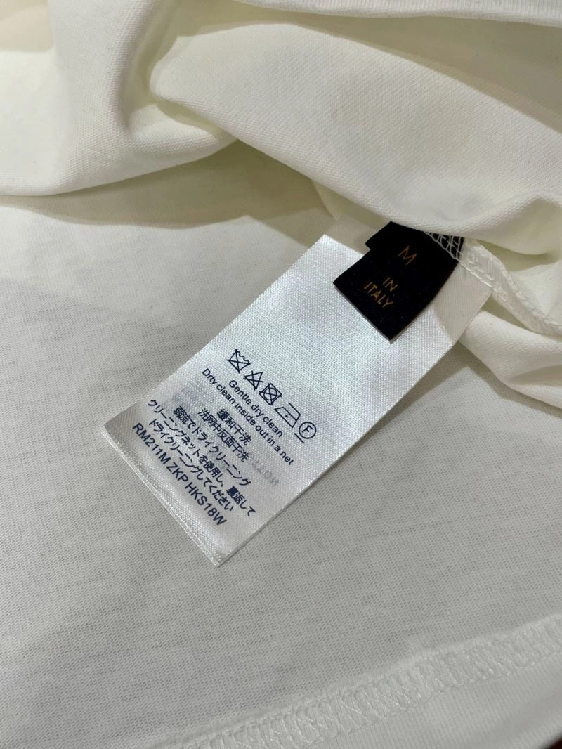 SoftTouch Louis Vuitton T-Shirts 134528