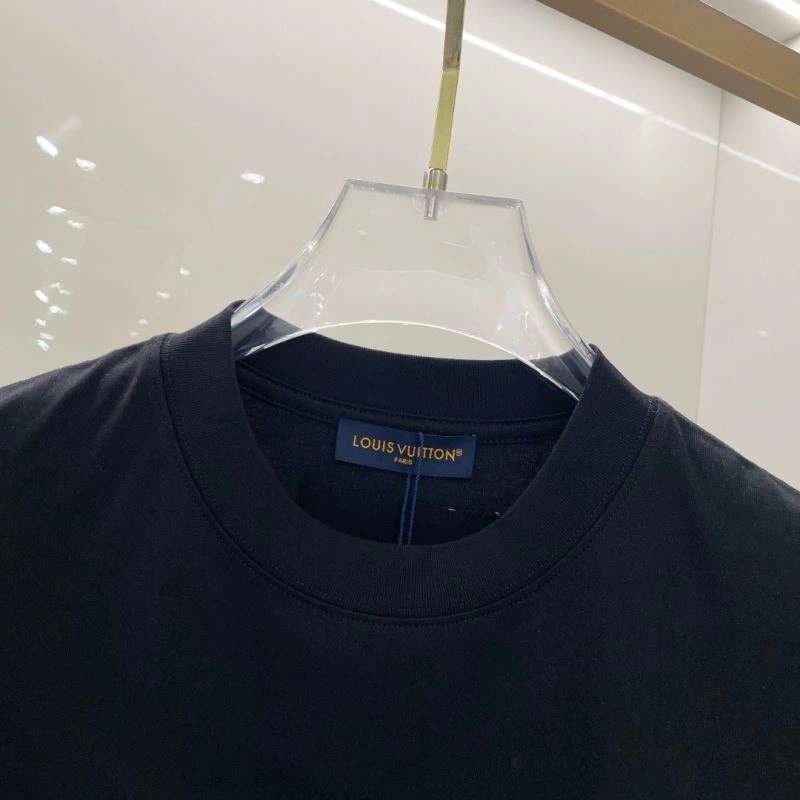Premium Louis Vuitton T-Shirts 134540