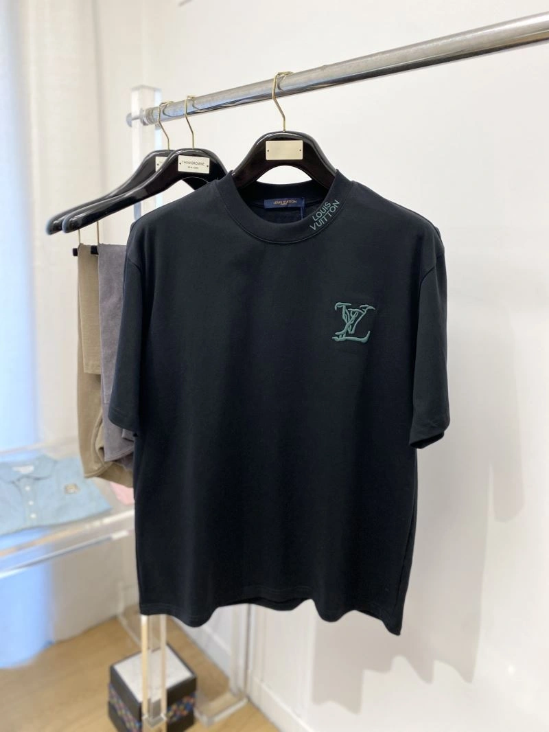 Louis Vuitton T-Shirts Modern 134533