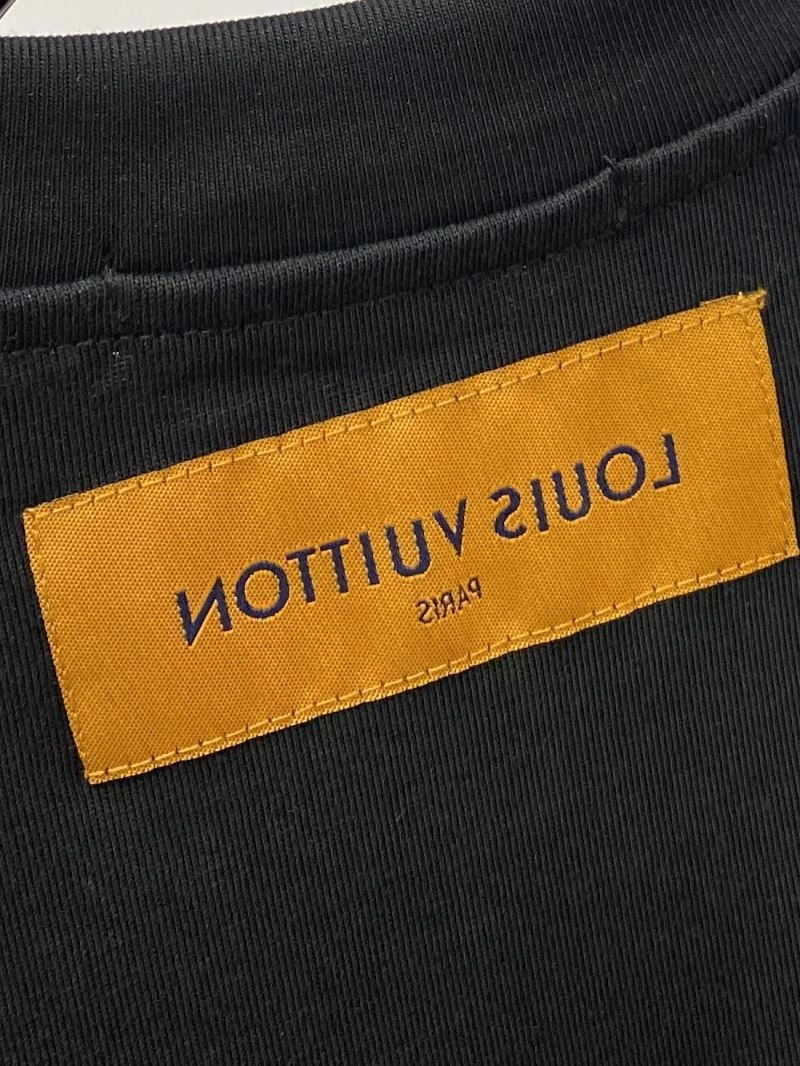 Louis Vuitton T-Shirts Modern 134533