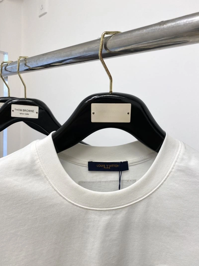 Louis Vuitton T-Shirts Popular 134515
