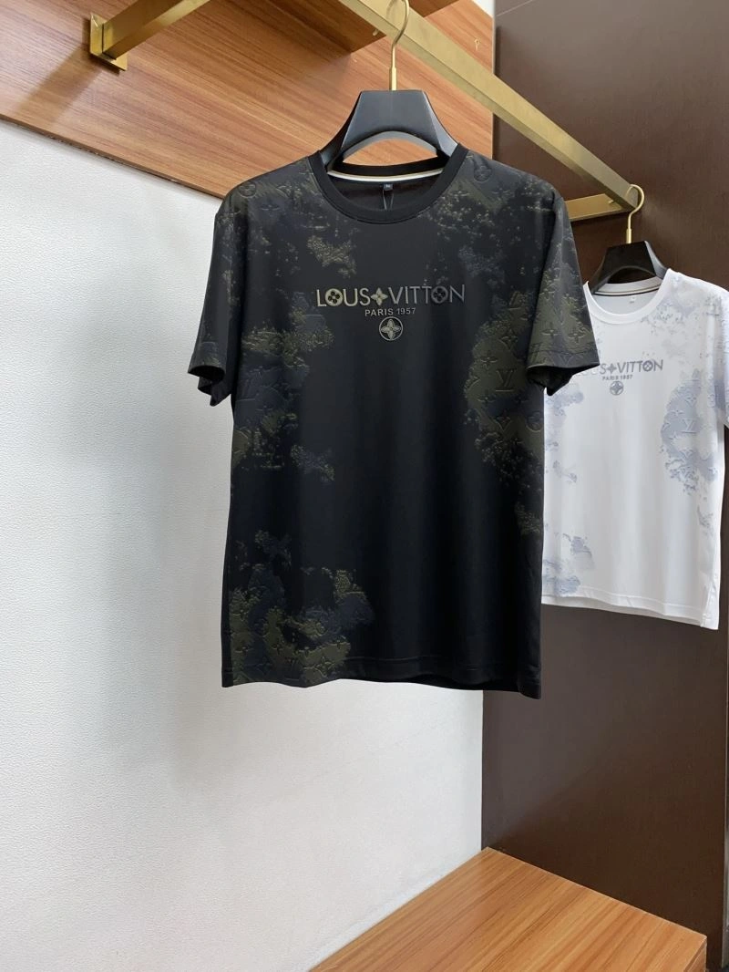 Louis Vuitton T-Shirts Lightweight 134521