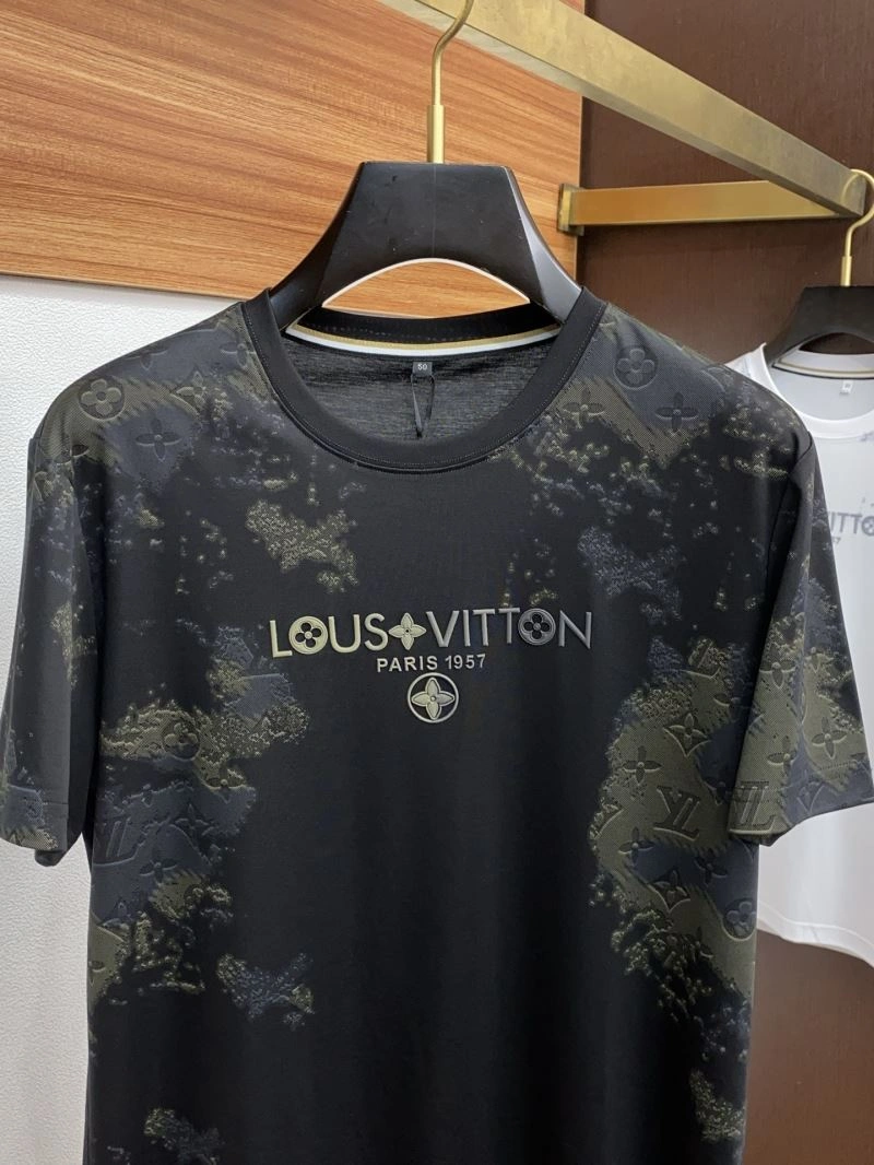 Louis Vuitton T-Shirts Lightweight 134521