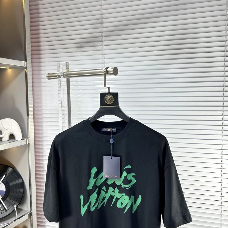 Popular Louis Vuitton T-Shirts 134523