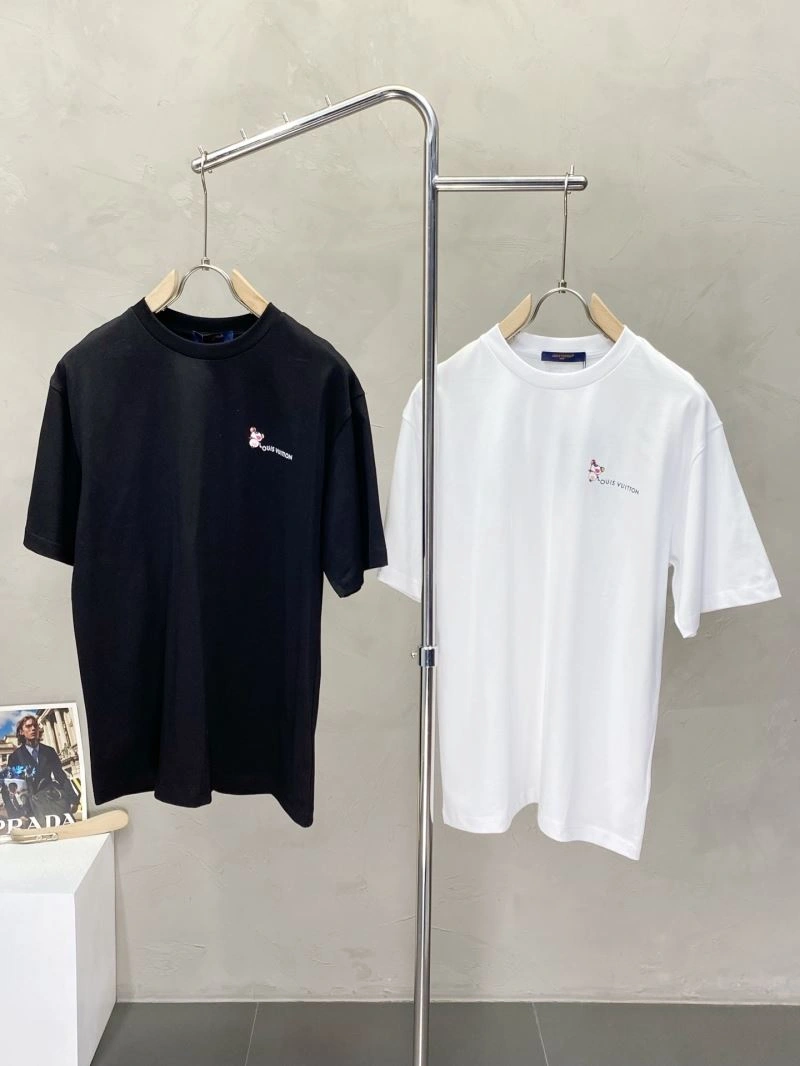 Lightweight Louis Vuitton T-Shirts 134510
