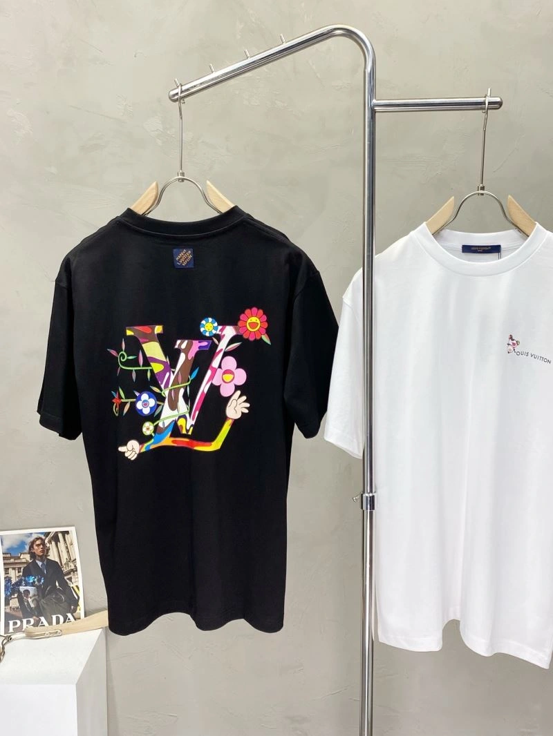 Lightweight Louis Vuitton T-Shirts 134510