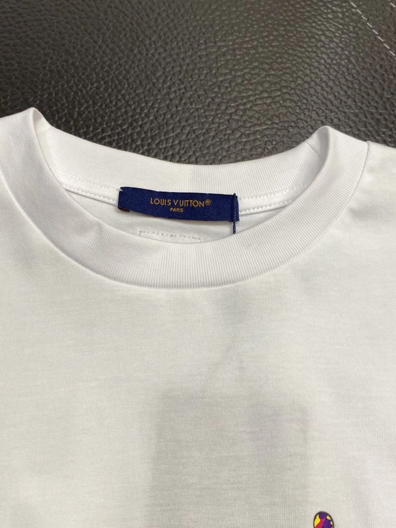 Lightweight Louis Vuitton T-Shirts 134510
