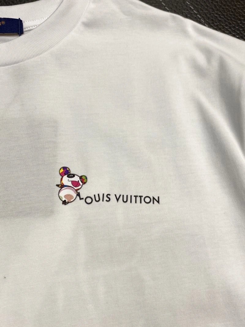 Lightweight Louis Vuitton T-Shirts 134510