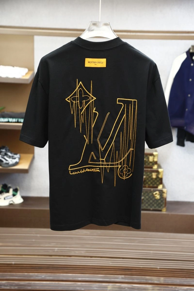 Louis Vuitton T-Shirts Timeless 134509