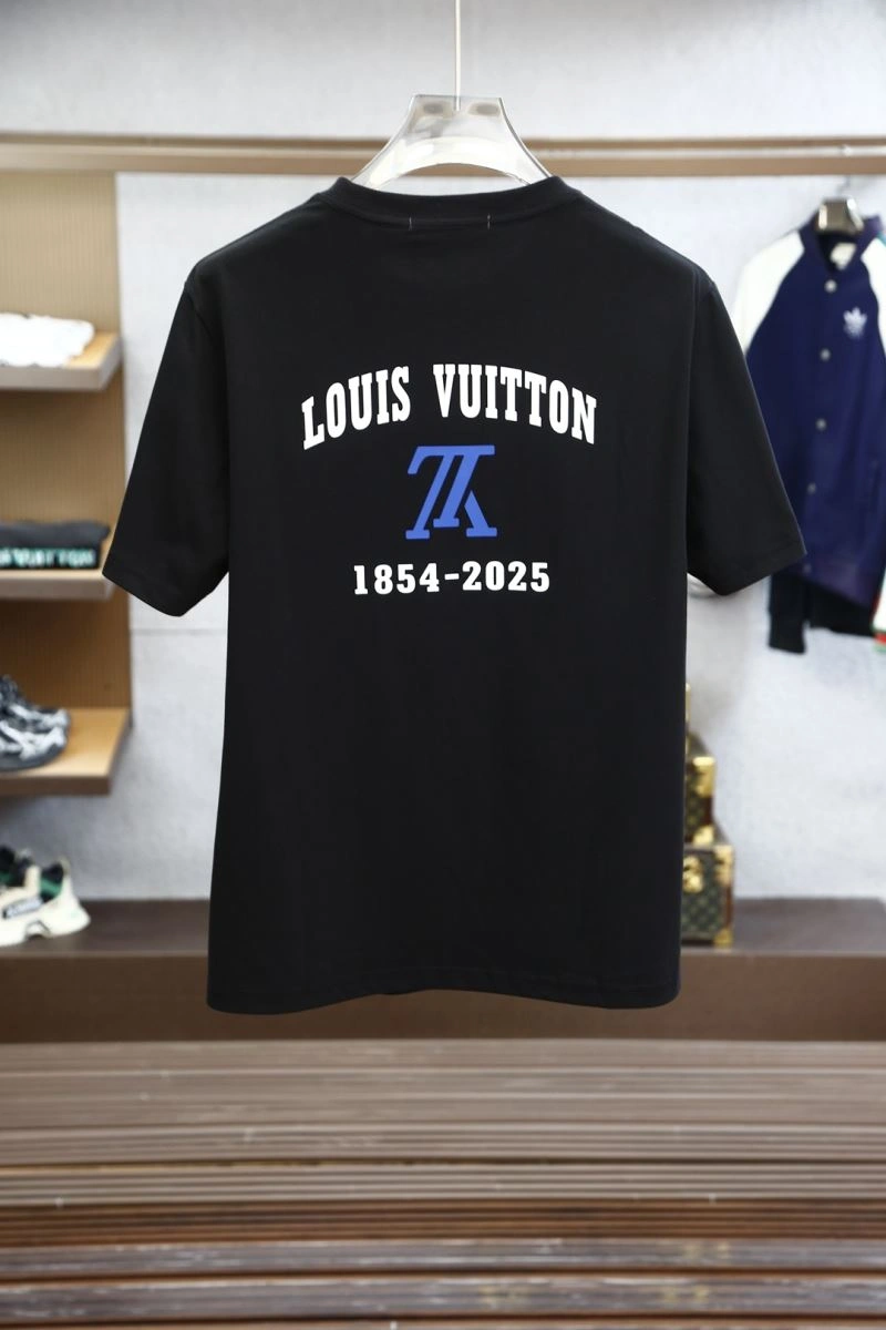 Effortless Louis Vuitton T-Shirts 134505