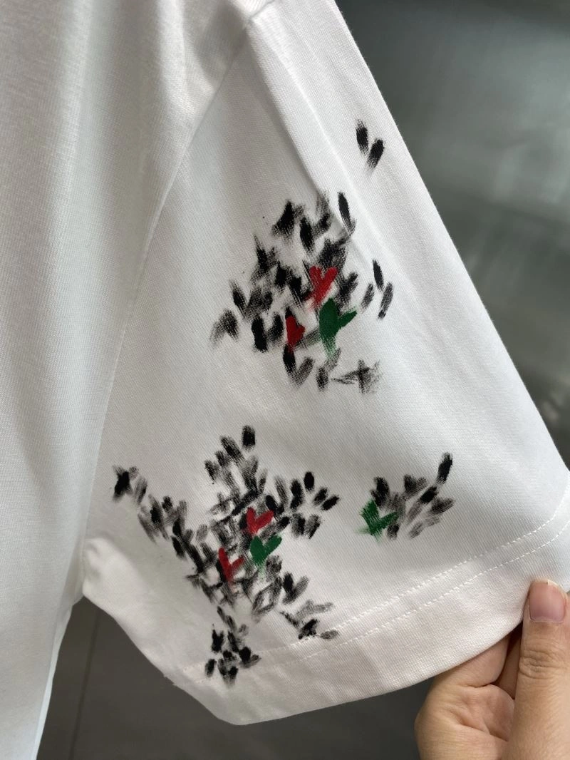 FashionForward Louis Vuitton T-Shirts 134504