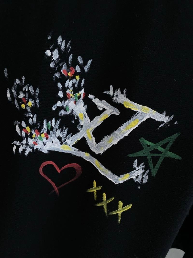 Sporty Louis Vuitton T-Shirts 134499