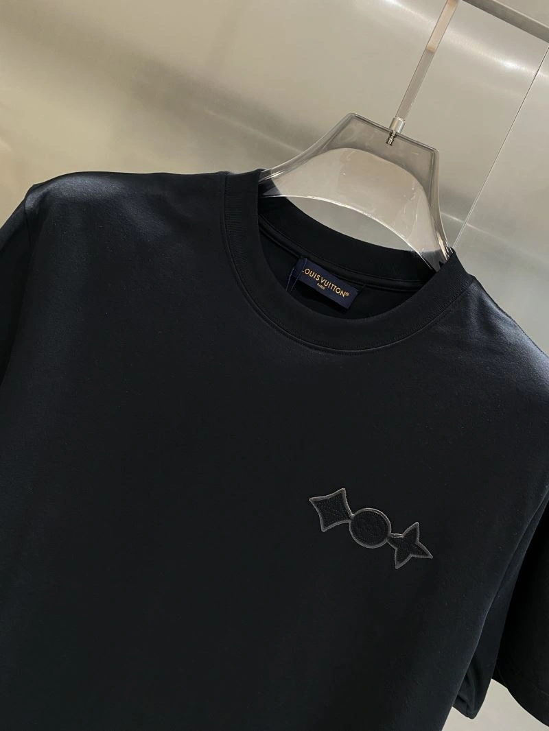 Louis Vuitton T-Shirts Bold 134497