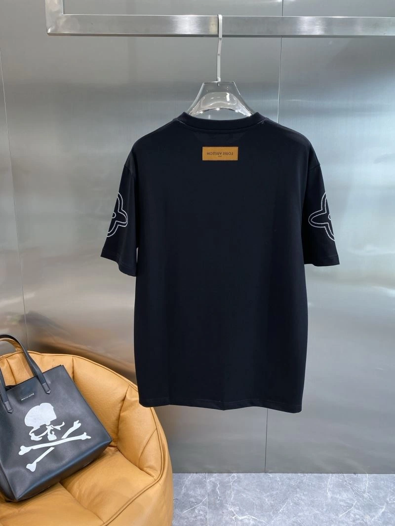 Louis Vuitton T-Shirts Refined 134492