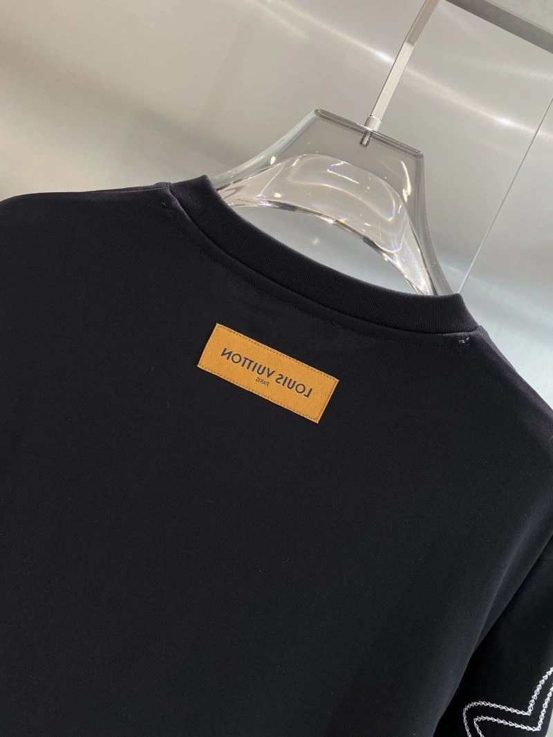 Louis Vuitton T-Shirts Refined 134492